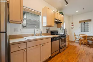 1229 29th St, Hood River, OR 97031 - Photo 7