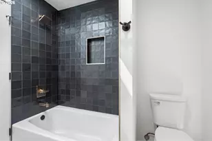 1865 SW Wellington Ave, Portland, OR 97225 - Photo 27