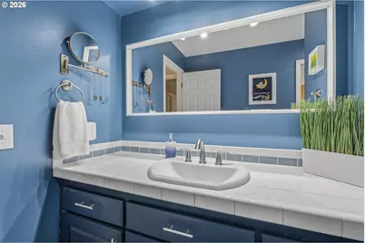2 Offenbach Pl, Lake Oswego, OR 97035 - Photo 25
