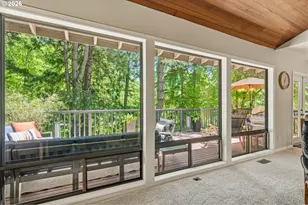 2 Offenbach Pl, Lake Oswego, OR 97035 - Photo 9