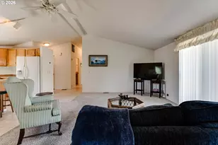 1816 Fountain Ct, Eugene, OR 97402 - Photo 11