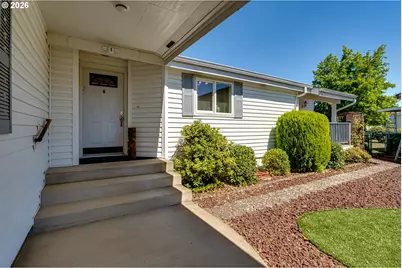 1816 Fountain Ct, Eugene, OR 97402 - Photo 3