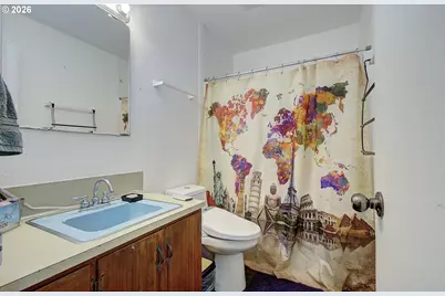 10107 SE Tibbetts Ct, Portland, OR 97266 - Photo 21