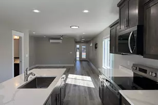 442 W Harrison St, Roseburg, OR 97471 - Photo 7