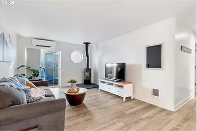 2709 NW Mast Ave, Lincoln City, OR 97367 - Photo 15