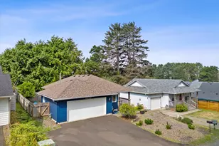 2709 NW Mast Ave, Lincoln City, OR 97367 - Photo 35