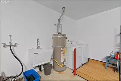 2709 NW Mast Ave, Lincoln City, OR 97367 - Photo 29