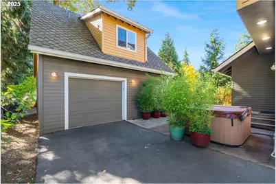 8026 SW Pine St, Portland, OR 97223 - Photo 37