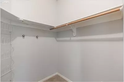 8026 SW Pine St, Portland, OR 97223 - Photo 21