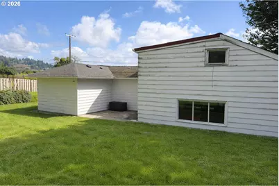 67623 E Bay Rd, North Bend, OR 97459 - Photo 15