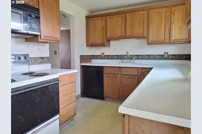 4005 Elmwood St, Tillamook, OR 97141 - Photo 5