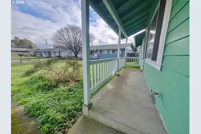 4005 Elmwood St, Tillamook, OR 97141 - Photo 3