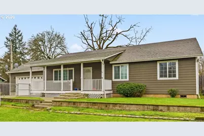 2966 NE Douglas Ave, Roseburg, OR 97470 - Photo 1