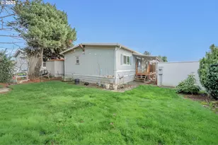 3289 Ash St, Hubbard, OR 97032 - Photo 21