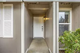 605 E Foothills Dr, Newberg, OR 97132 - Photo 5