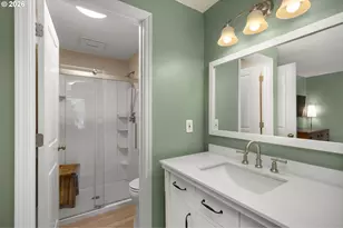 605 E Foothills Dr, Newberg, OR 97132 - Photo 17