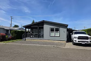 3930 SE 162nd Ave, Portland, OR 97236 - Photo 3