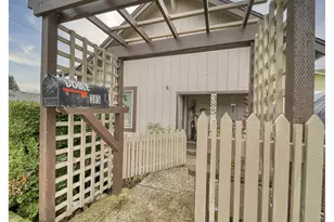 385 N 6th St, Saint Helens, OR 97051 - Photo 3