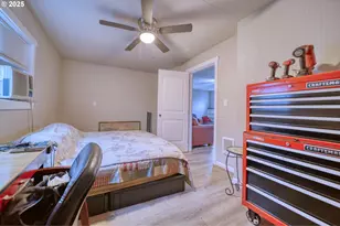 385 N 6th St, Saint Helens, OR 97051 - Photo 15