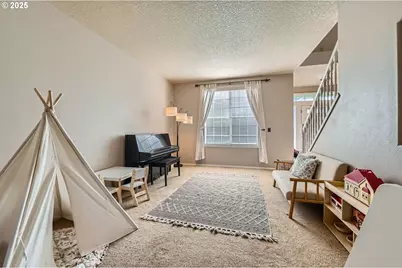 15566 SE Melinda Ct, Damascus, OR 97089 - Photo 5