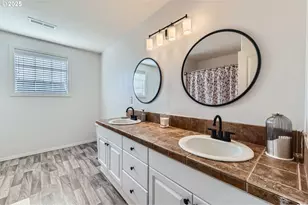 15566 SE Melinda Ct, Damascus, OR 97089 - Photo 19