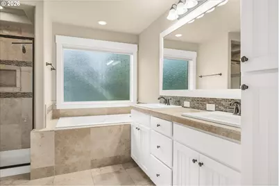 16073 SE Pinot Rd, Milwaukie, OR 97267 - Photo 23