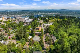 1239 SW Gaines St, Portland, OR 97239 - Photo 33