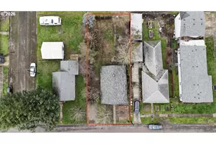 1207 E 11th St, Newberg, OR 97132 - Photo 25