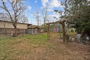 1207 E 11th St, Newberg, OR 97132 - Photo 19