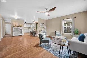 1207 E 11th St, Newberg, OR 97132 - Photo 5