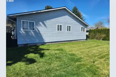 2207 Oregon Ct, Woodburn, OR 97071 - Photo 19