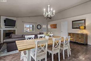 63194 NE De Haviland St, Bend, OR 97701 - Photo 7