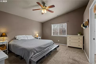 63194 NE De Haviland St, Bend, OR 97701 - Photo 17