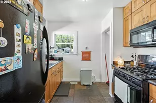 1014 E 7th St, The Dalles, OR 97058 - Photo 15