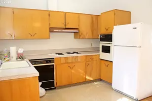 623 NE 74th Ave, Portland, OR 97213 - Photo 17