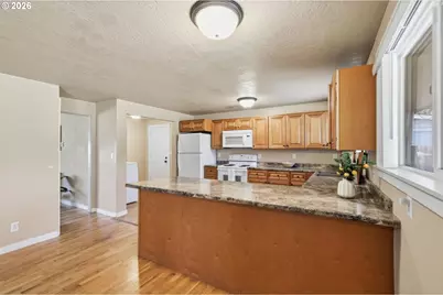 76 Woodlane Dr, Springfield, OR 97477 - Photo 13