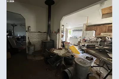 5748 NE Ainsworth St, Portland, OR 97218 - Photo 15