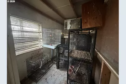 5748 NE Ainsworth St, Portland, OR 97218 - Photo 21