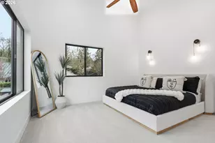 10000 SW 25th Ave, Portland, OR 97219 - Photo 13