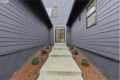 10000 SW 25th Ave, Portland, OR 97219 - Photo 21