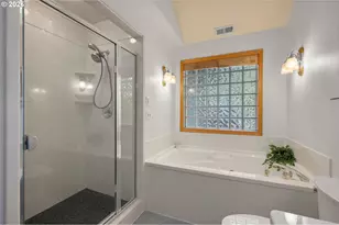 3078 Hendricks Hill Dr, Eugene, OR 97403 - Photo 33