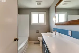 3046 Bailey Ln, Eugene, OR 97401 - Photo 17