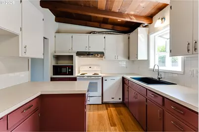 3046 Bailey Ln, Eugene, OR 97401 - Photo 21
