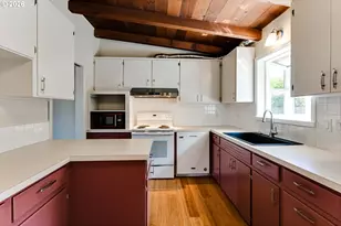 3046 Bailey Ln, Eugene, OR 97401 - Photo 21