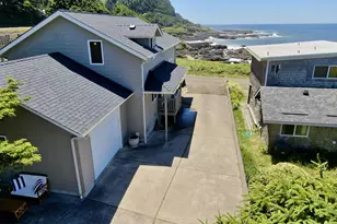 43 Windy Way, Yachats, OR 97498 - Photo 7