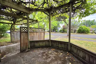 2655 Kincaid St, Eugene, OR 97405 - Photo 3