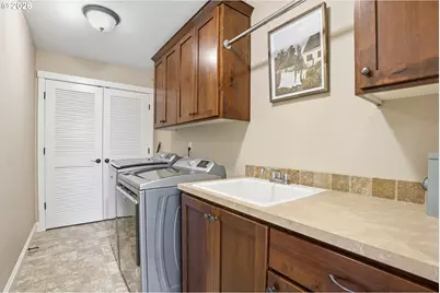 752 W T St, Washougal, WA 98671 - Photo 27