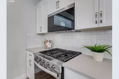 13856 SW 175th Ave, Tigard, OR 97140 - Photo 9