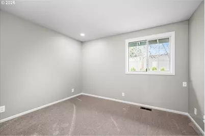 2738 Dayna Ln, Eugene, OR 97408 - Photo 23