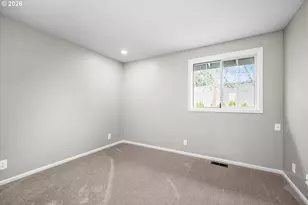 2738 Dayna Ln, Eugene, OR 97408 - Photo 23